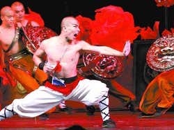 Espetaculo de Kung Fu no Teatro Vermelho